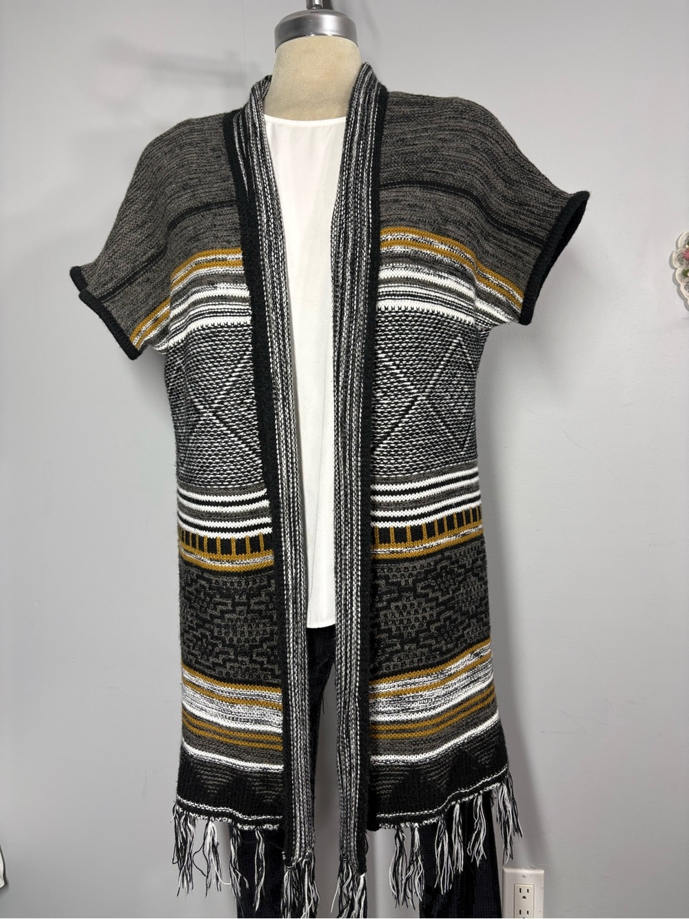 Studio Black, White & Mustard Open Front Knit Cardigan